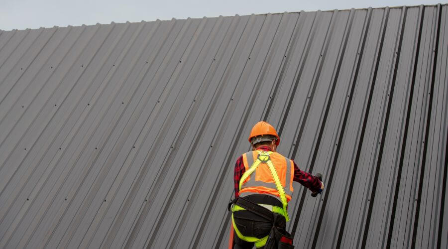 Professional gutter cleaning in Glenvil, NE